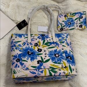 Kate Spade Large Tote Set in Festival Floral Includes Wristlet and Pouch NWT